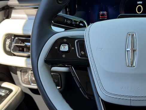 New 2026 Lincoln Aviator AWD image 14