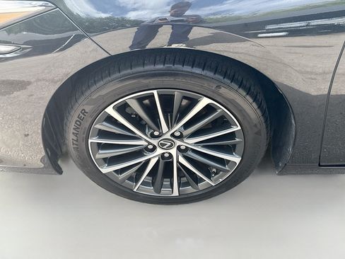 Used 2022 Lexus ES 350 w/ Premium Package FWD image 36