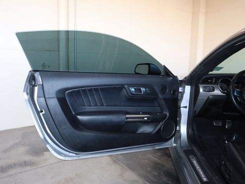 Used 2022 Ford Mustang Premium image 30