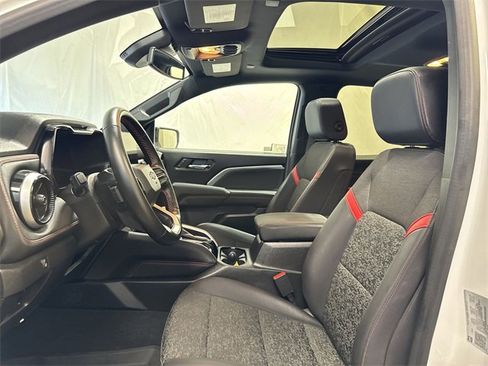 Used 2024 Chevrolet Colorado Z71 w/ Z71 Convenience Package 2 image 11