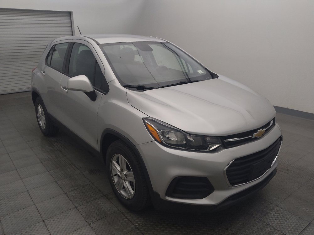 Used 2020 Chevrolet Trax LS FWD image 13