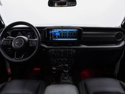 Used 2024 Jeep Wrangler Unlimited Sport AWD/4WD image 12