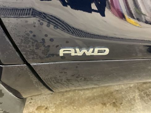 Used 2023 Toyota Highlander Limited AWD/4WD image 30