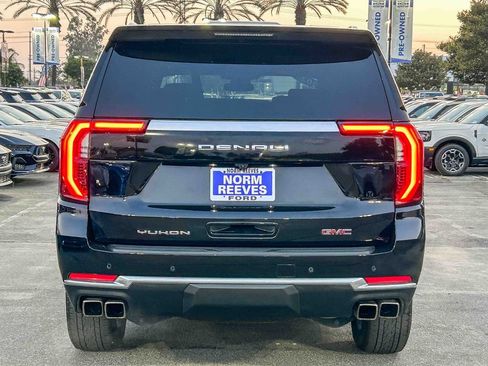 Used 2025 GMC Yukon Denali AWD/4WD image 8