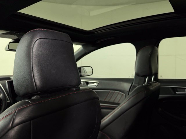 Used 2024 Ford Edge ST-Line AWD/4WD image 23