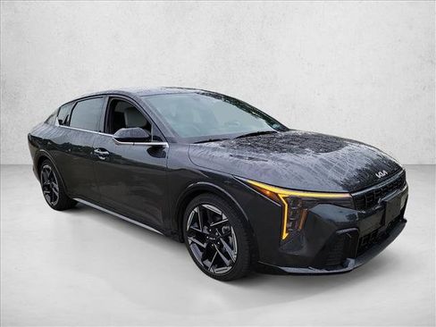 Used 2025 Kia K4 GT-Line w/ GT-Line Premium Package FWD image 3