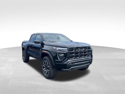 Used 2026 GMC Canyon AT4 w/ Technology Plus Package AWD/4WD image 7