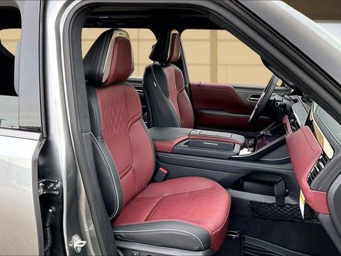 New 2026 INFINITI QX80 Autograph image 7