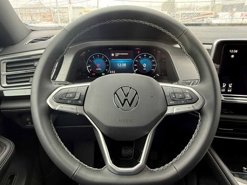 New 2026 Volkswagen Atlas Cross Sport SE AWD/4WD image 8