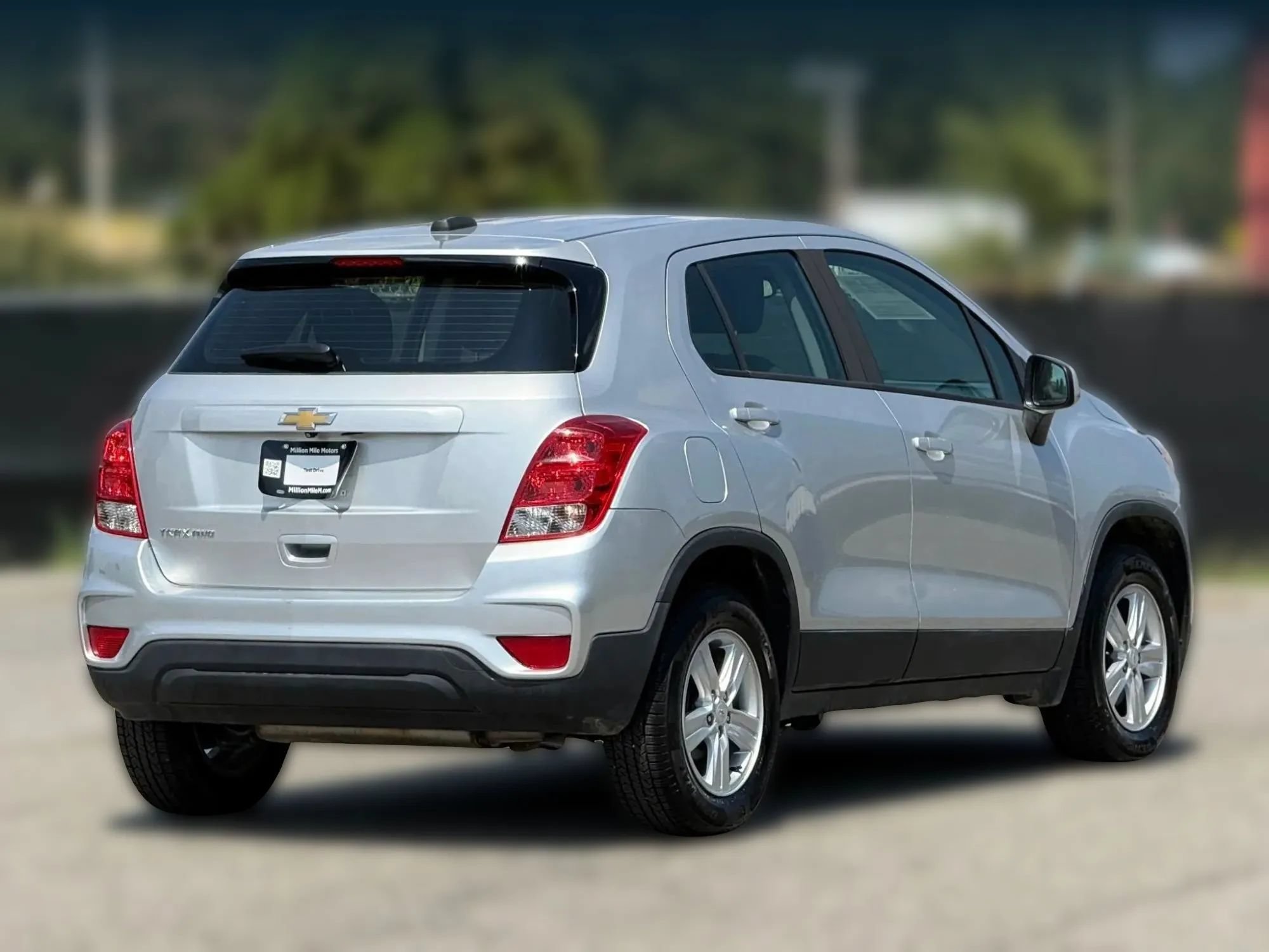 Used 2017 Chevrolet Trax LS AWD/4WD image 9