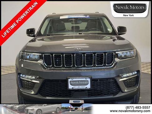 Used 2022 Jeep Grand Cherokee Limited image 2