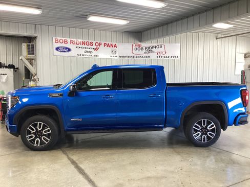 Used 2024 GMC Sierra 1500 AT4 w/ AT4 Premium Package AWD/4WD image 2