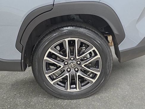 Certified 2026 Toyota Corolla Cross XLE AWD/4WD image 32