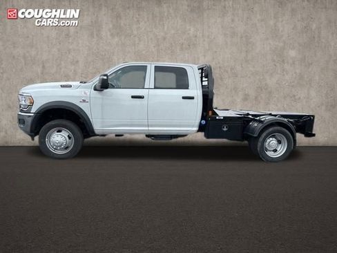 New 2024 RAM 5500 Tradesman w/ Chrome Appearance Group image 5