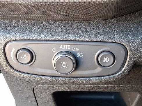 Used 2023 Chevrolet TrailBlazer RS w/ Convenience Package image 37