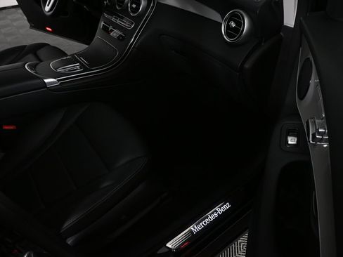 Certified 2022 Mercedes-Benz GLC 300 image 23