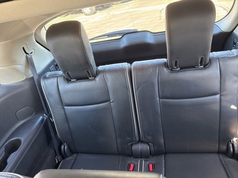 Used 2017 INFINITI QX60 Luxe w/ Deluxe Technology Package image 15