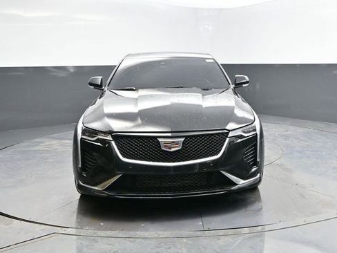 Used 2022 Cadillac CT4 Sport image 2