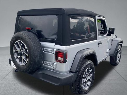 Used 2024 Jeep Wrangler Sport AWD/4WD image 11