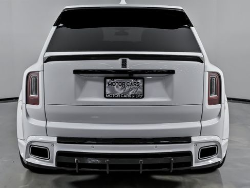 Used 2022 Rolls-Royce Cullinan image 11