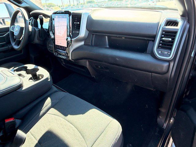 Used 2025 RAM 2500 Big Horn AWD/4WD image 15