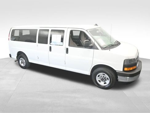 Used 2020 GMC Savana 3500 LT w/ LT Preferred Equipment Group image 48