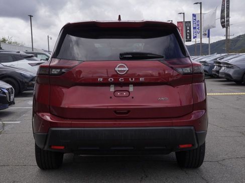 Used 2025 Nissan Rogue SV AWD/4WD image 5
