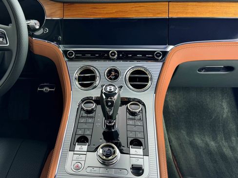Used 2024 Bentley Continental GT S image 29