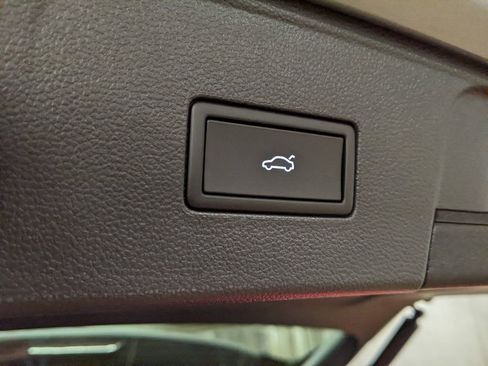 New 2026 Volkswagen Atlas SE image 29