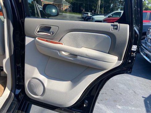 Used 2013 Chevrolet Tahoe LT w/ Luxury Package image 24