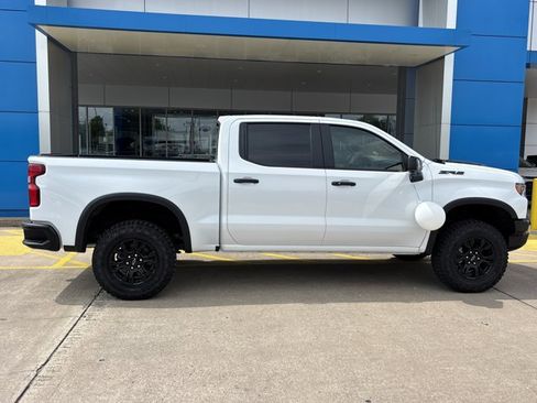 New 2026 Chevrolet Silverado 1500 ZR2 w/ Dark Appearance Package AWD/4WD image 2