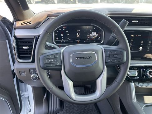 New 2025 GMC Sierra 2500 Denali w/ Denali Reserve Package image 14