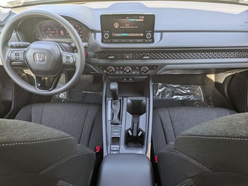 Used 2024 Honda Accord EX image 17