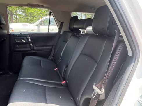 Used 2019 Toyota 4Runner TRD Off-Road Premium AWD/4WD image 17