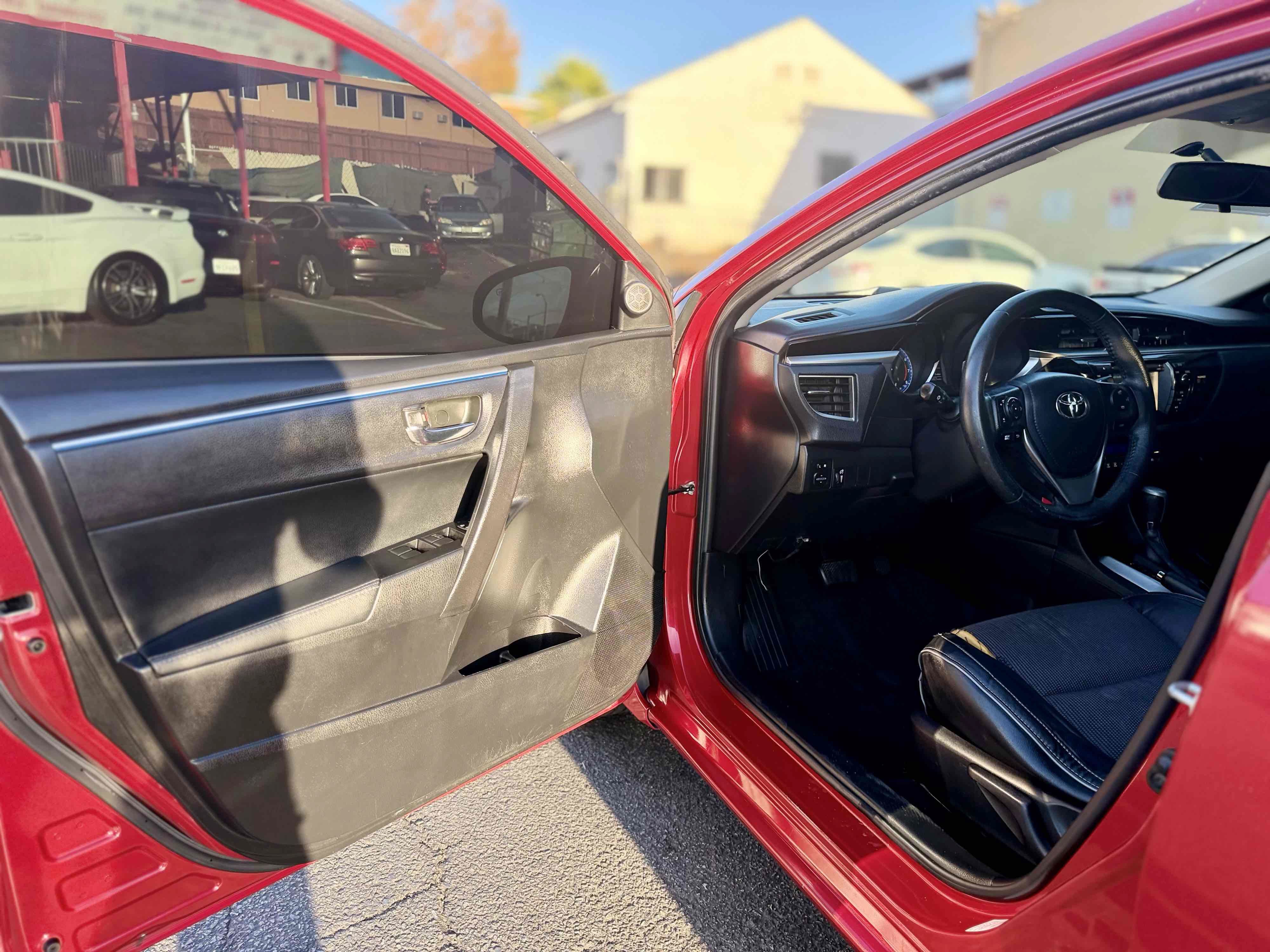 Used 2015 Toyota Corolla S FWD image 21