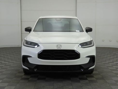 Used 2024 Honda HR-V Sport image 2