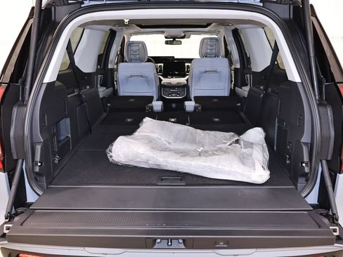 New 2026 Ford Expedition Max Platinum w/ Platinum Ultimate Package AWD/4WD image 43