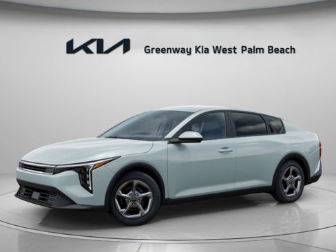 New 2026 Kia K4 FWD image 4