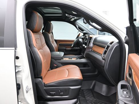 Used 2022 RAM 2500 Limited AWD/4WD image 13