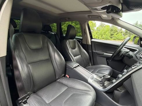Used 2014 Volvo XC60 T6 AWD/4WD image 17