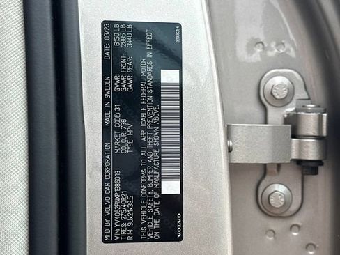 Certified 2023 Volvo XC90 B6 Plus AWD/4WD image 34