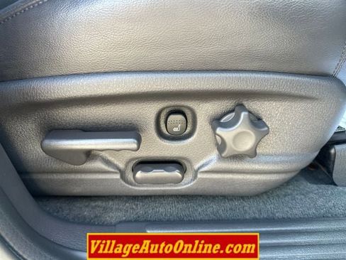 Used 2004 Ford Explorer Limited AWD/4WD image 42