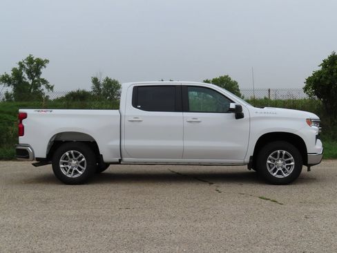 New 2026 Chevrolet Silverado 1500 LT AWD/4WD image 2
