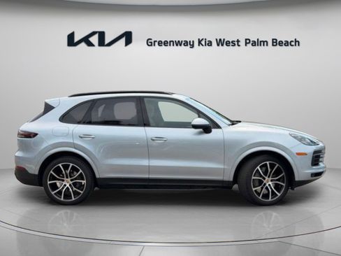 Used 2021 Porsche Cayenne S AWD/4WD image 8