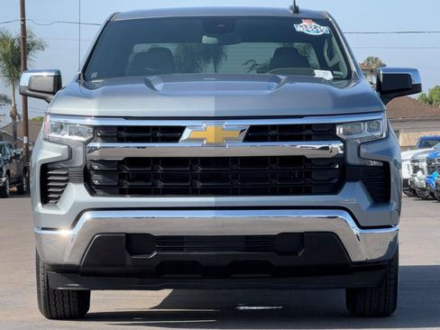 Used 2025 Chevrolet Silverado 1500 LT image 9