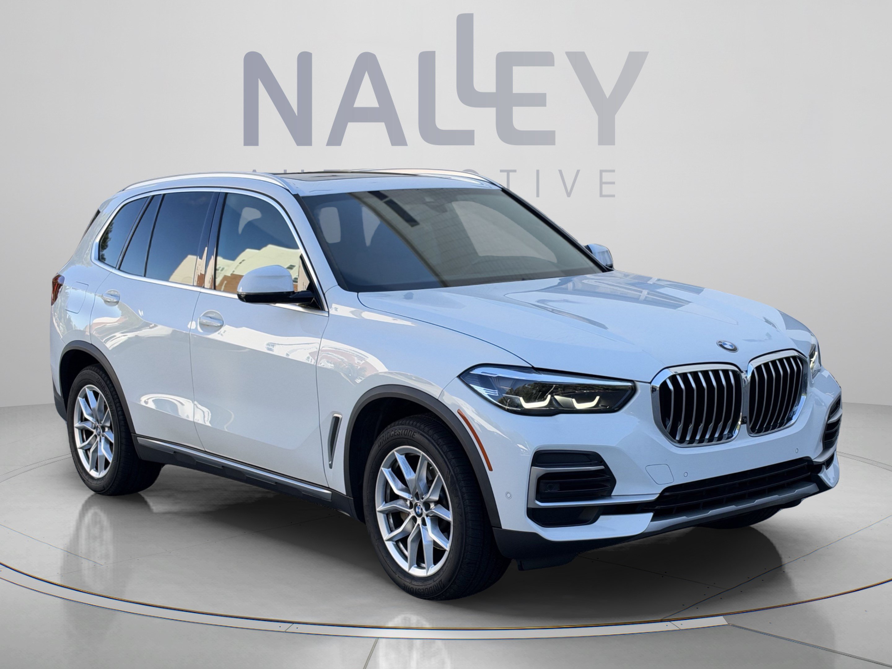 Used 2023 BMW X5 sDrive40i w/ Premium Package RWD image 9
