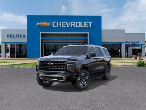 New 2026 Chevrolet Suburban Z71 w/ Comfort Package AWD/4WD image 8