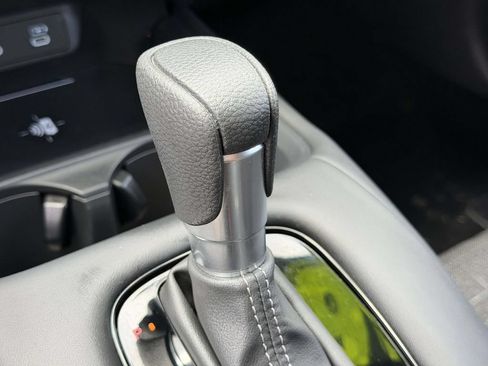 Used 2026 Honda HR-V LX image 36