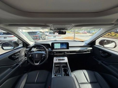 New 2025 Lincoln Aviator 2WD w/ Jet Appearance Package image 5