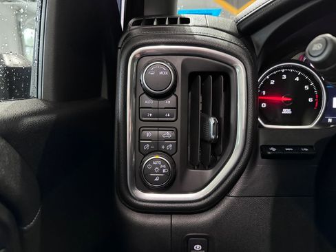 Certified 2020 Chevrolet Silverado 2500 LTZ w/ LTZ Premium Package image 27